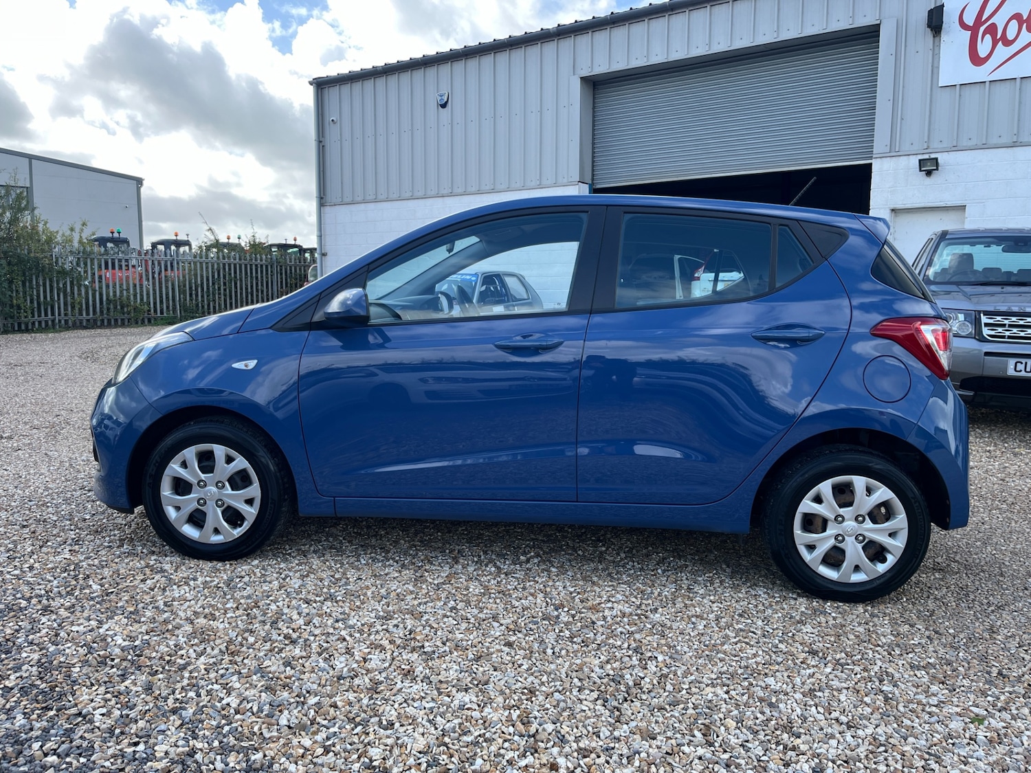 Used Hyundai i10 2016 for sale - 75700652: Photo 8