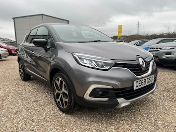 Used Renault Captur 2018 for sale - 77590668: Photo
