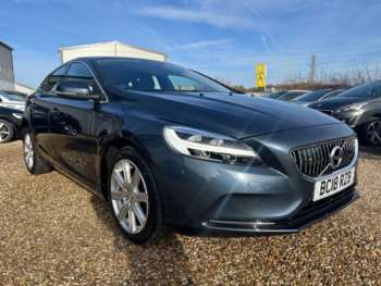 Used Volvo V40 2018 for sale - 73579454: Photo