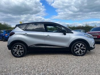 Used Renault Captur 2019 for sale - 77818271: Photo