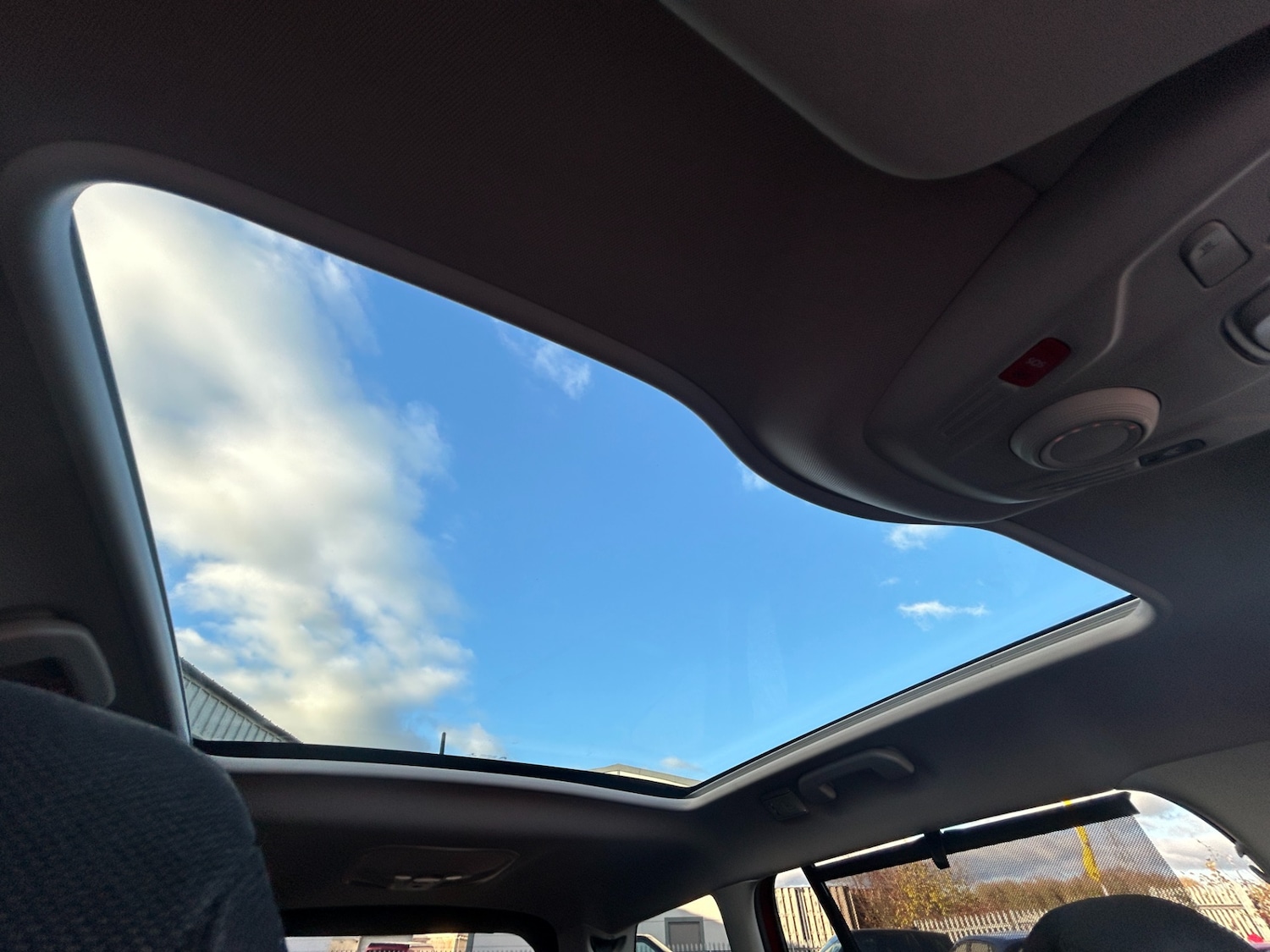 Used Citroen Grand C4 Picasso 2017 for sale - 77778207: Photo 15