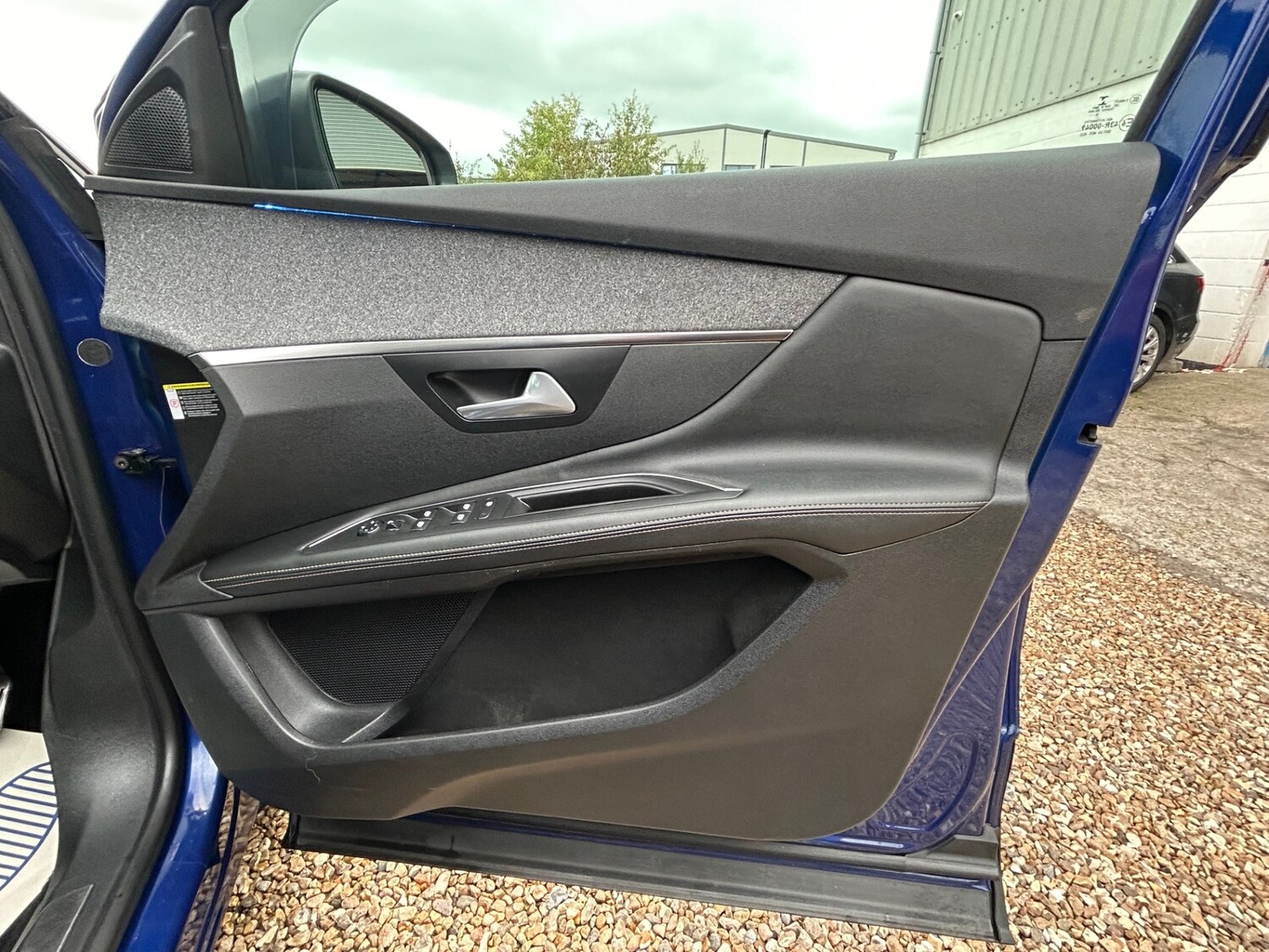 Used Peugeot 3008 2018 for sale - 75908650: Photo 12