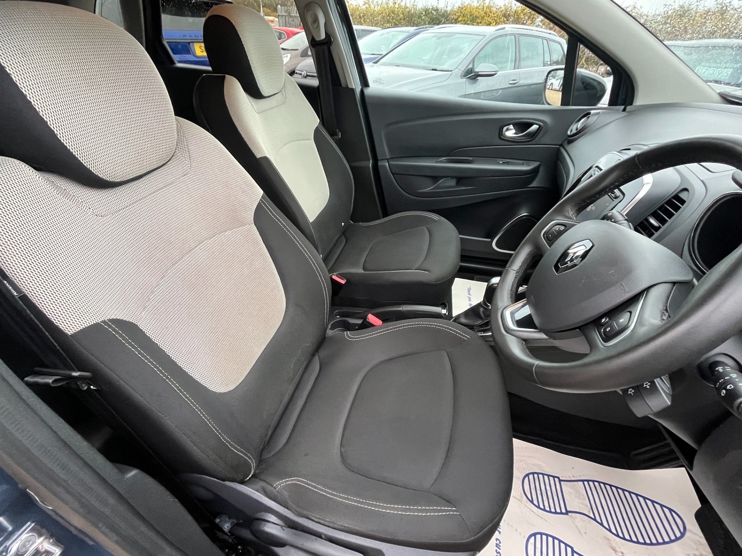 Used Renault Captur 2018 for sale - 76681658: Photo 12