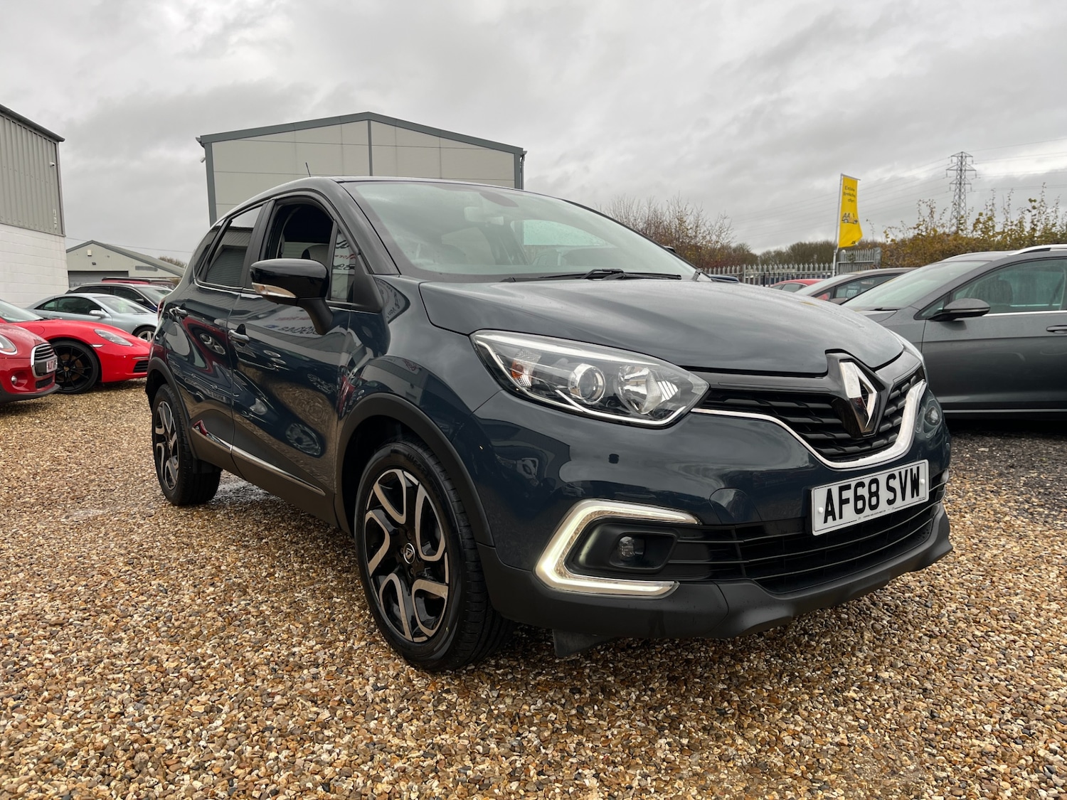 Used Renault Captur 2018 for sale - 76681658: Photo 3