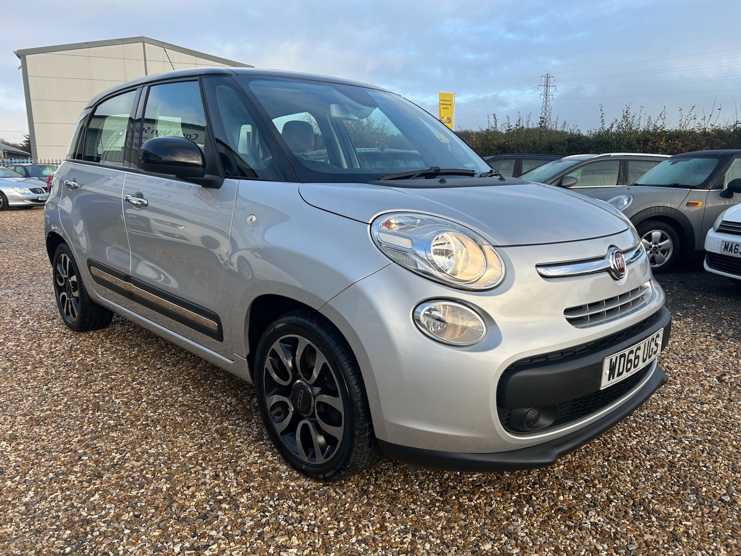 Used Fiat 500L 2017 for sale - 76450651: Photo 4