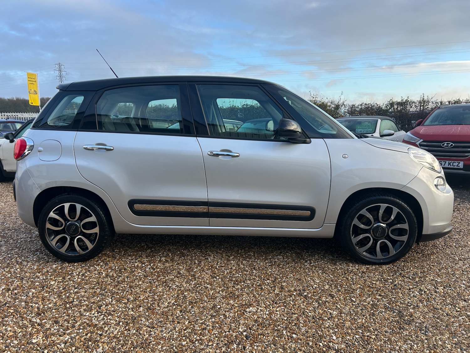 Used Fiat 500L 2017 for sale - 76450651: Photo 5