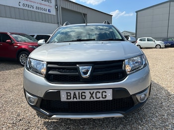 Used Dacia Sandero Stepway 2016 for sale - 78615216: Photo