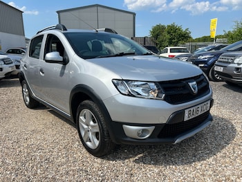 Used Dacia Sandero Stepway 2016 for sale - 78615216: Photo