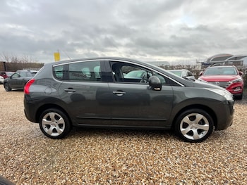 Used Peugeot 3008 2013 for sale - 77285565: Photo