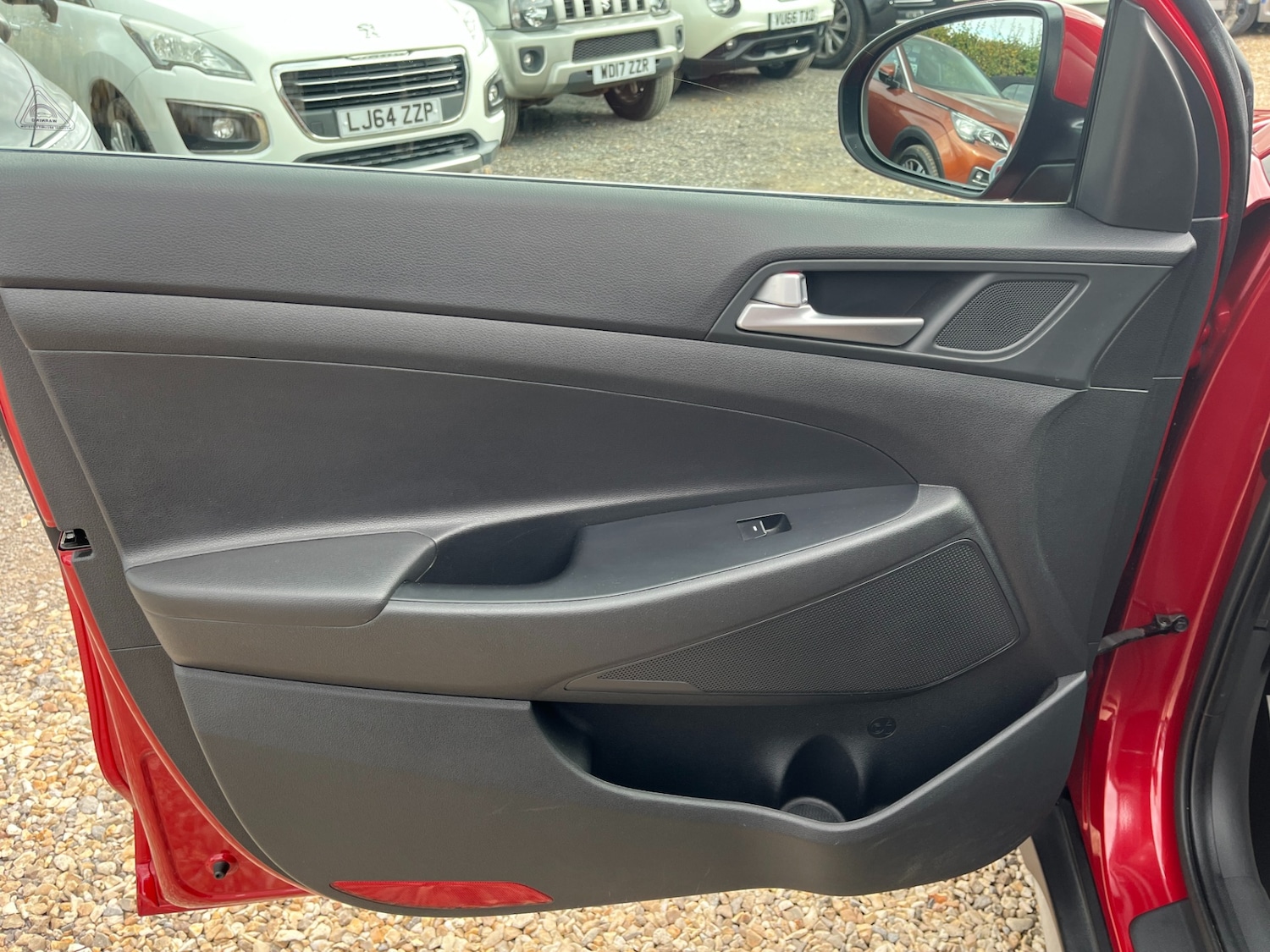 Used Hyundai TUCSON 2017 for sale - 76255192: Photo 18