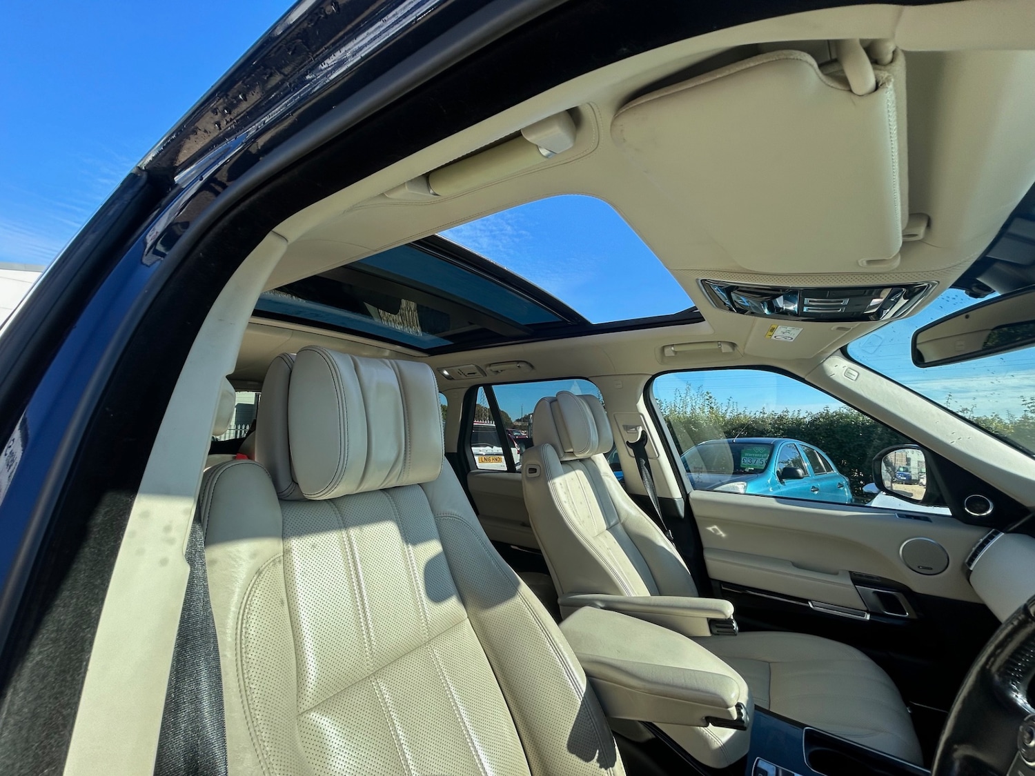 Used Land Rover Range Rover 2015 for sale - 76035535: Photo 12