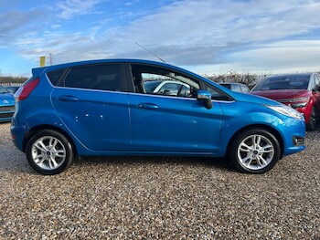 Used Ford Fiesta 2016 for sale - 76931690: Photo