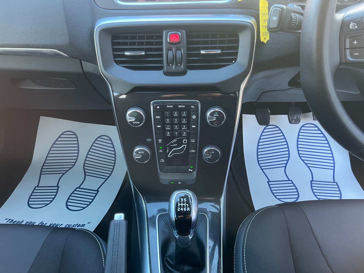 Used Volvo V40 2017 for sale - 76532528: Photo 15