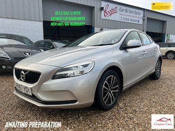 Used Volvo V40 2017 for sale - 76532528: Photo