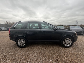Used Volvo XC90 2010 for sale - 76299470: Photo