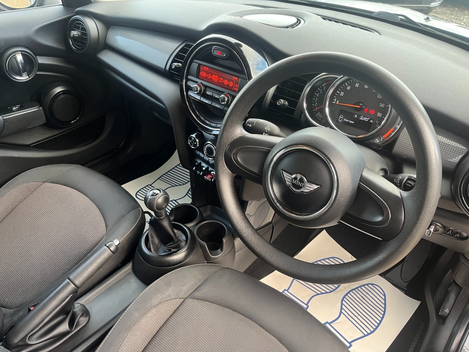 Used MINI Hatch 2017 for sale - 76262634: Photo 13