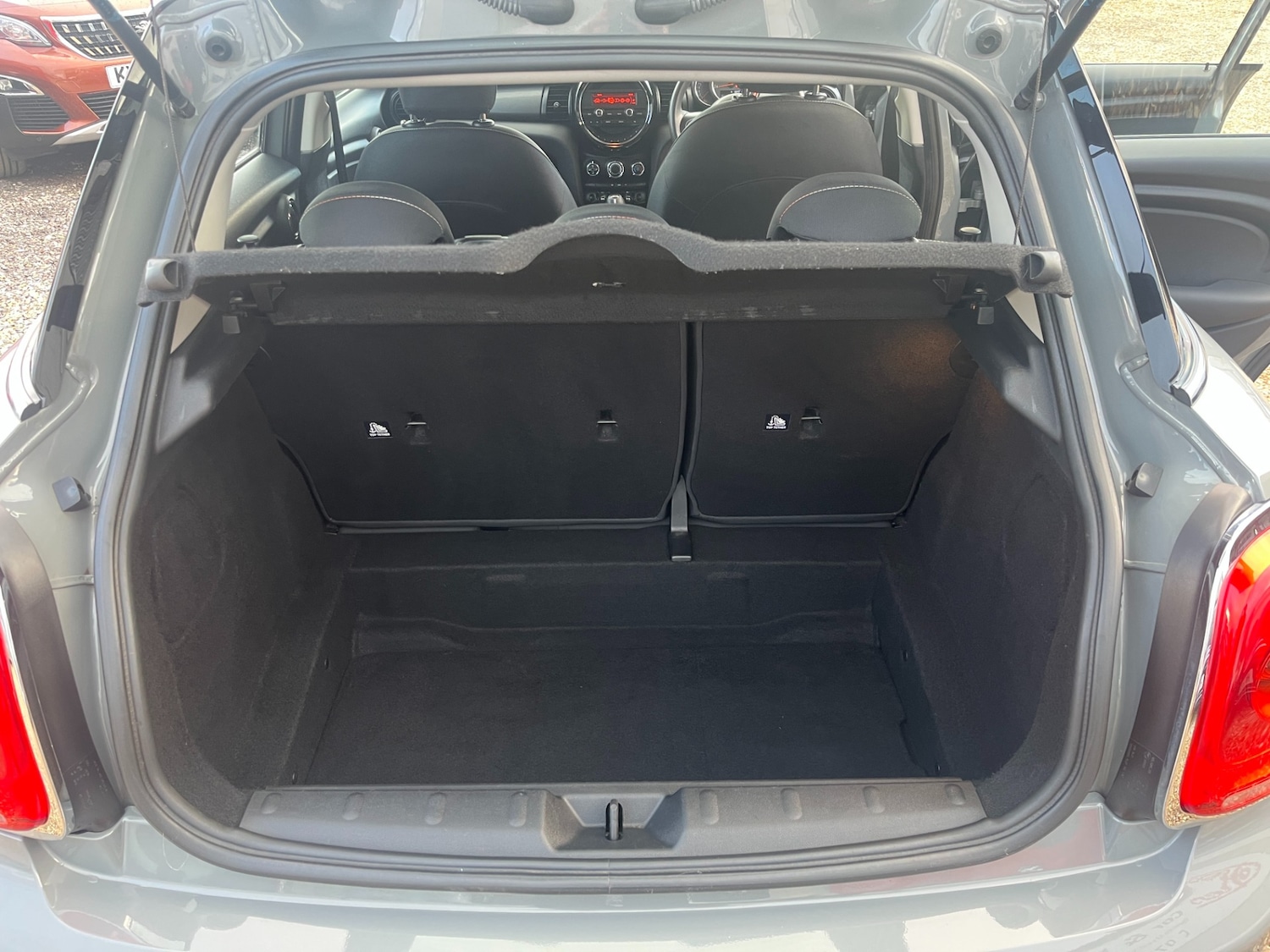 Used MINI Hatch 2017 for sale - 76262634: Photo 17