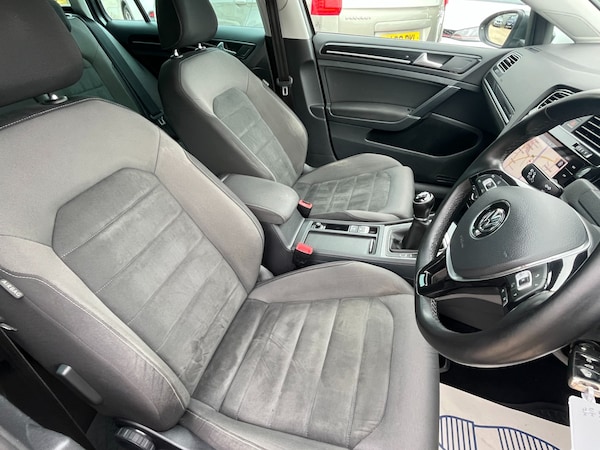 Used Volkswagen Golf 2017 for sale - 76027147: Photo 12
