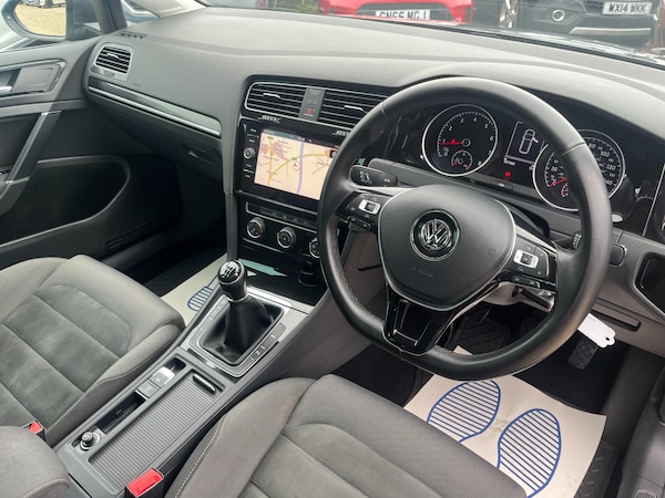 Used Volkswagen Golf 2017 for sale - 76027147: Photo 13