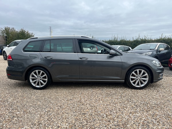 Used Volkswagen Golf 2017 for sale - 76027147: Photo 4