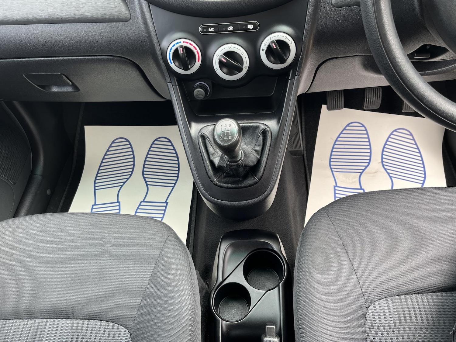 Used Hyundai i10 2010 for sale - 78079180: Photo 15