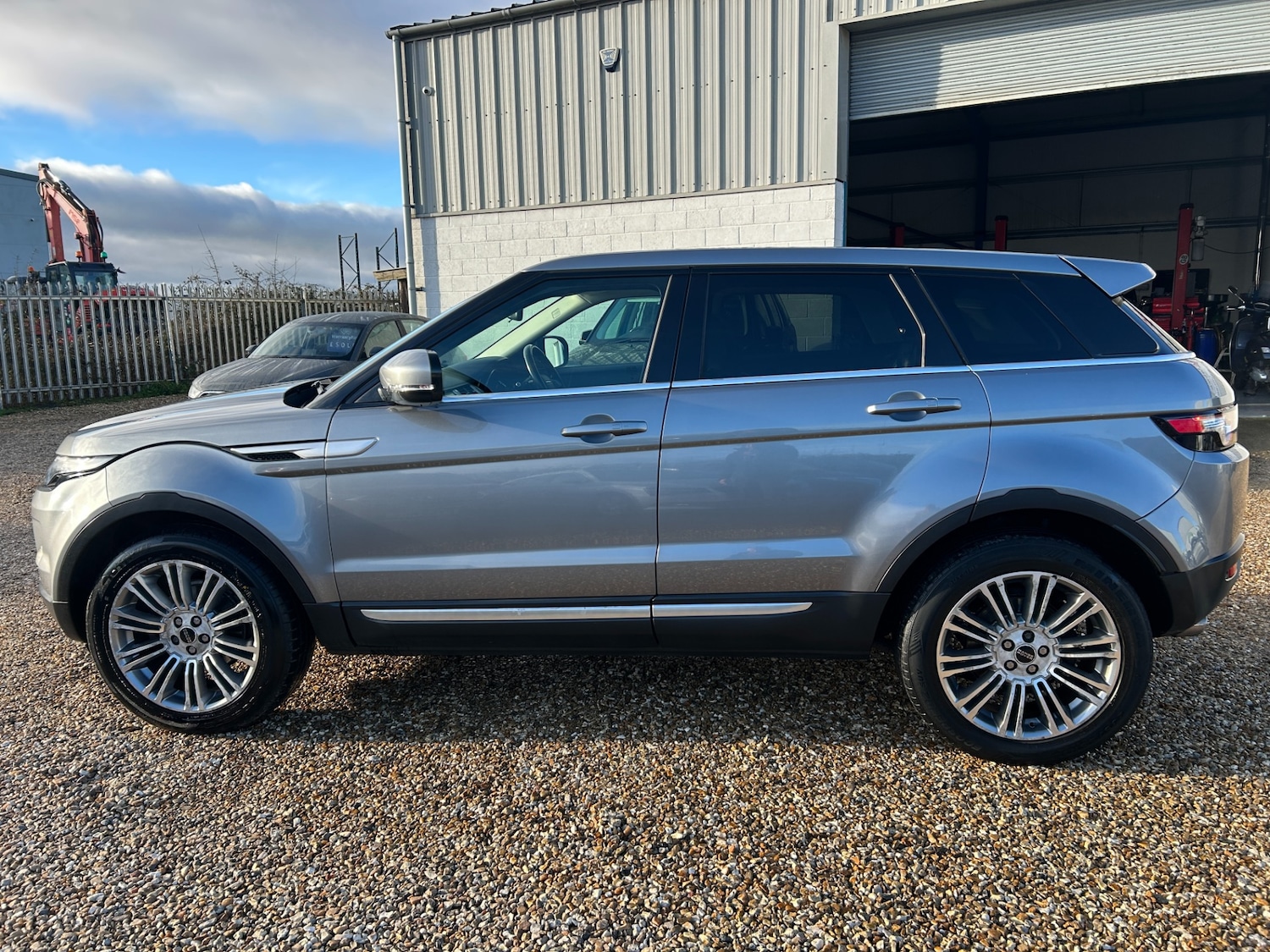 Used Land Rover Range Rover Evoque 2011 for sale - 77406412: Photo 9