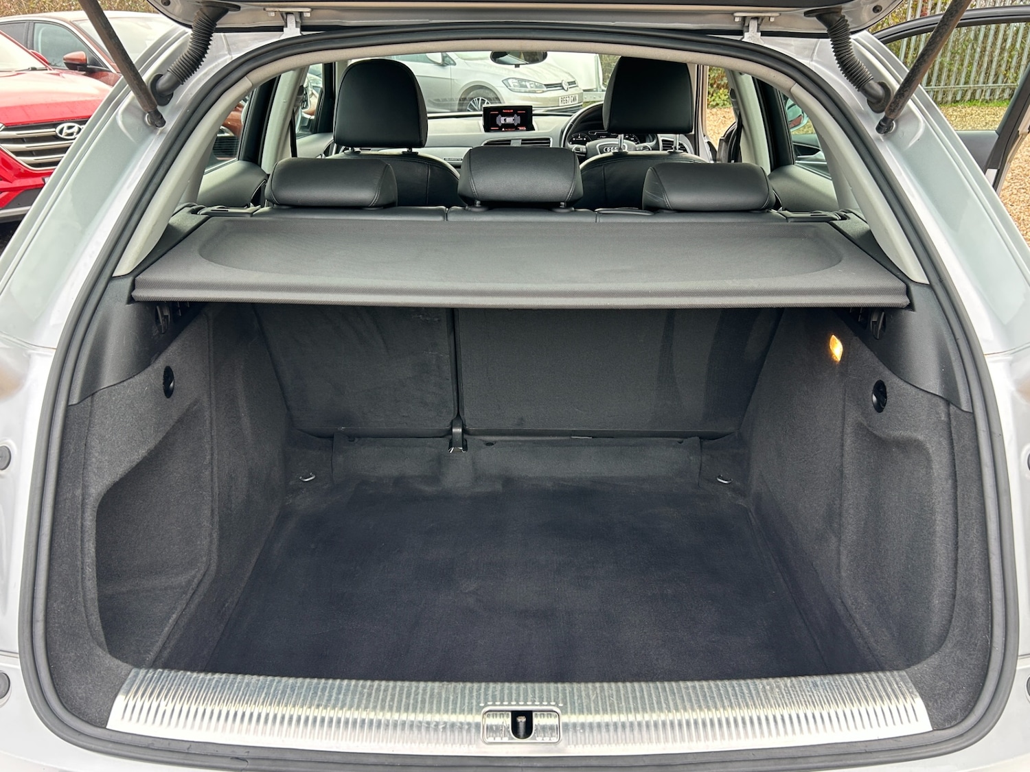 Used Audi Q3 2019 for sale - 76718981: Photo 16