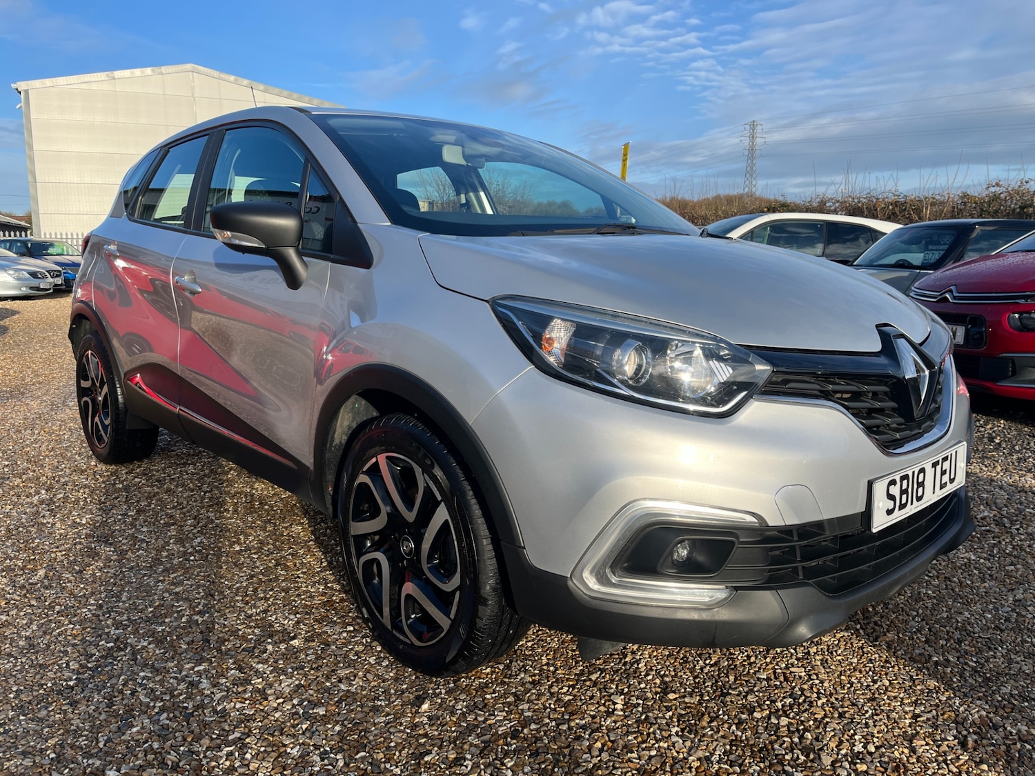 Used Renault Captur 2018 for sale - 76918711: Photo 4