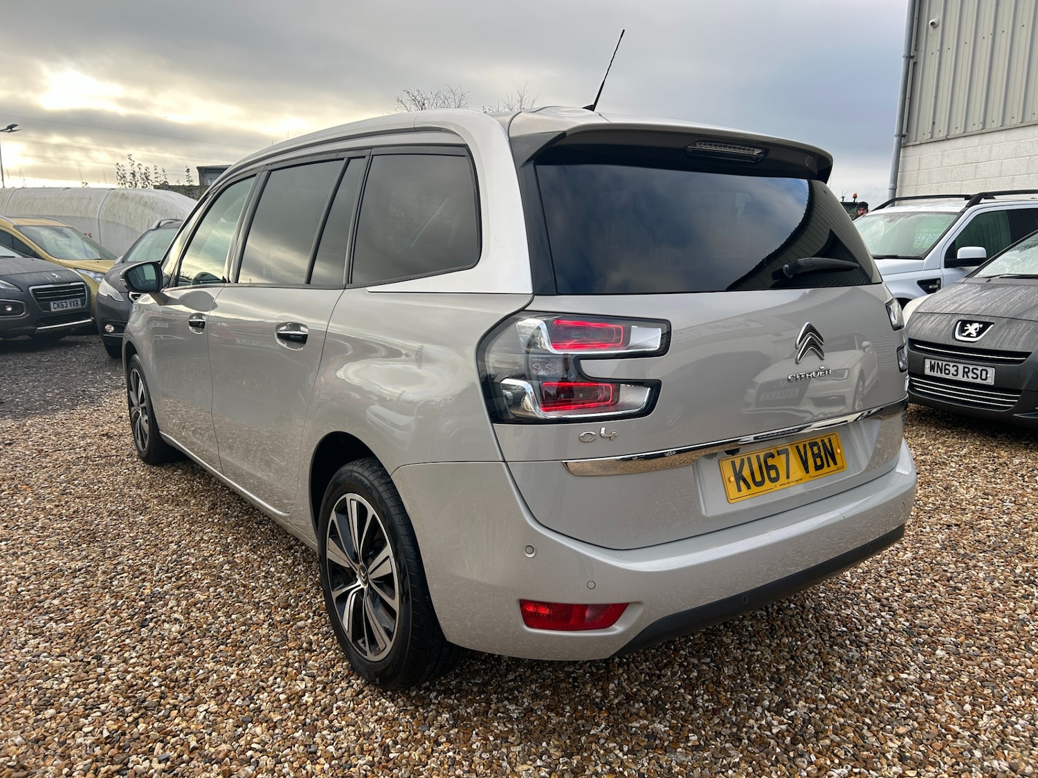 Used Citroen C4 Grand Picasso 2017 for sale - 76531235: Photo 8
