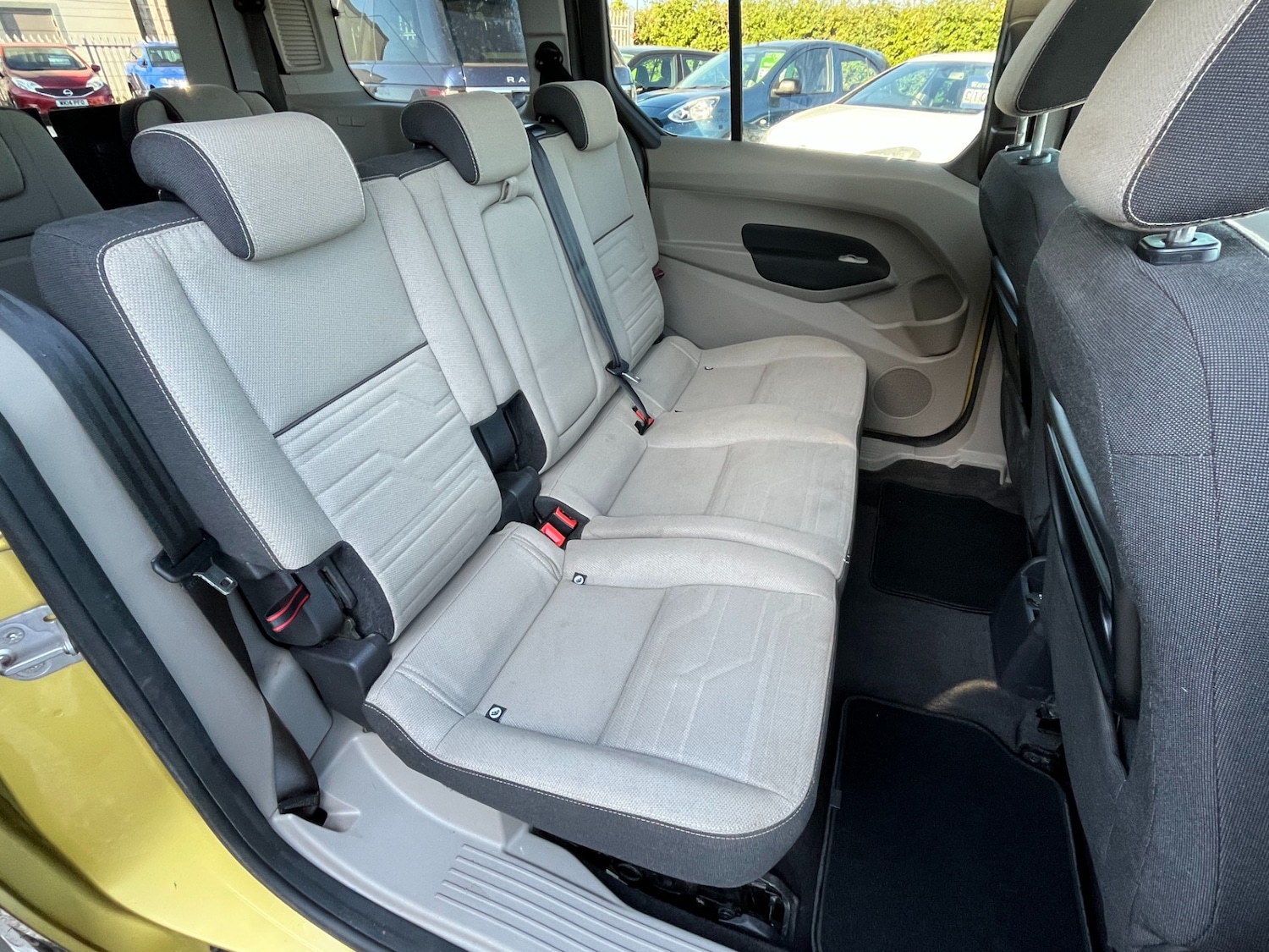 Used Ford Grand Tourneo Connect 2017 for sale - 75971166: Photo 15