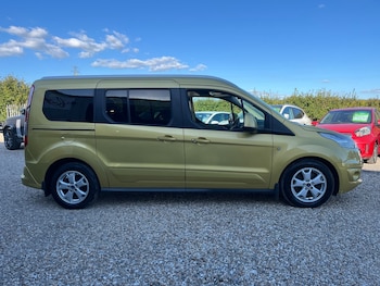 Used Ford Grand Tourneo Connect 2017 for sale - 75971166: Photo