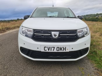 Used Dacia Sandero 2017 for sale - 79846420: Photo