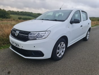 Used Dacia Sandero 2017 for sale - 79846420: Photo