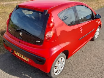 Used Peugeot 107 2010 for sale - 79846421: Photo