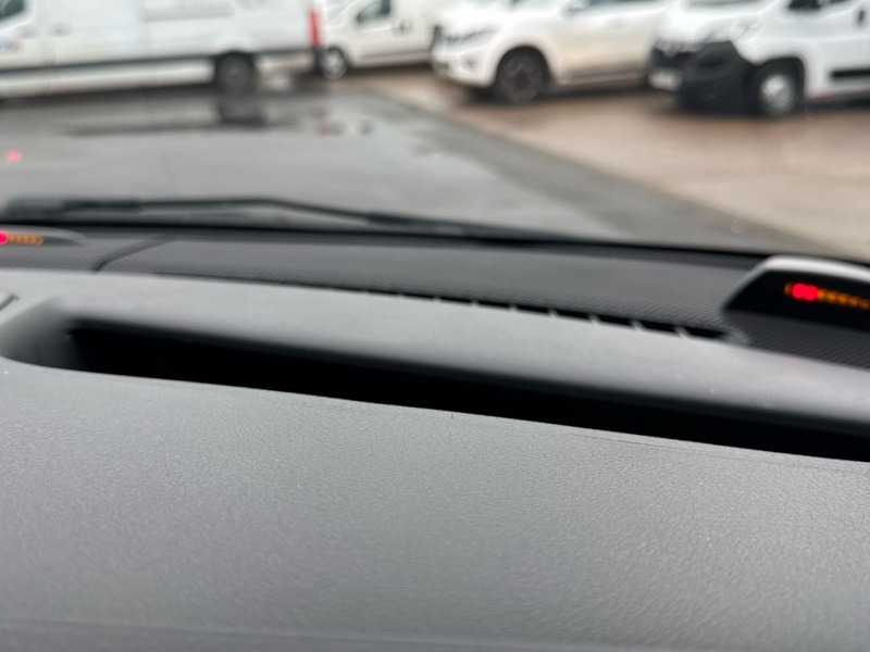 Used Mercedes-Benz Vito 2023 for sale - 76736520: Photo 30