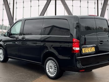 Used Mercedes-Benz Vito 2023 for sale - 76736520: Photo