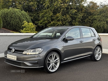 Used Volkswagen Golf 2018 for sale - 76095399: Photo