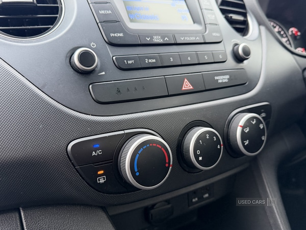 Used Hyundai i10 2017 for sale - 77659549: Photo 12