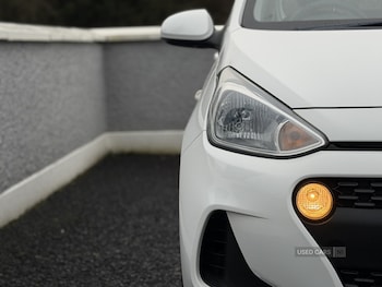 Used Hyundai i10 2017 for sale - 77659549: Photo