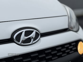 Used Hyundai i10 2017 for sale - 77659549: Photo