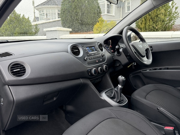 Used Hyundai i10 2017 for sale - 77659549: Photo 9