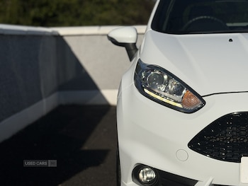 Used Ford Fiesta 2015 for sale - 78384943: Photo