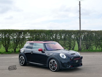 MINI Hatch feature image