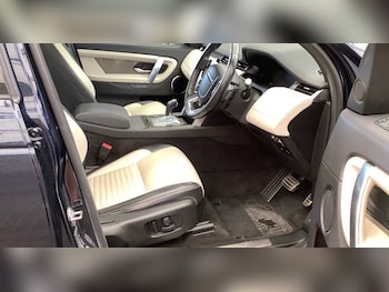 Used Land Rover Discovery Sport 2019 for sale - 79567598: Photo