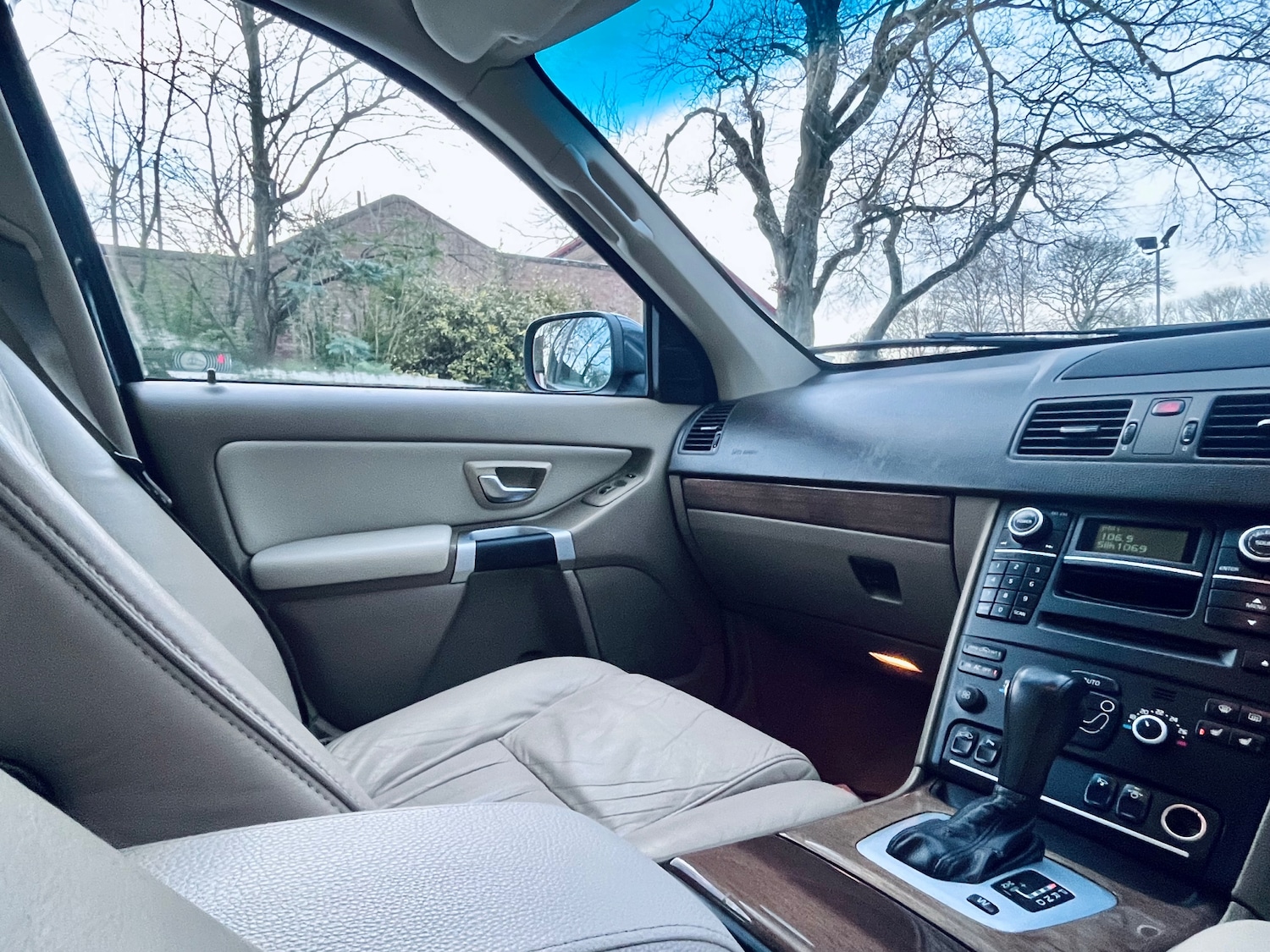 Used Volvo XC90 2011 for sale - 78043240: Photo 31