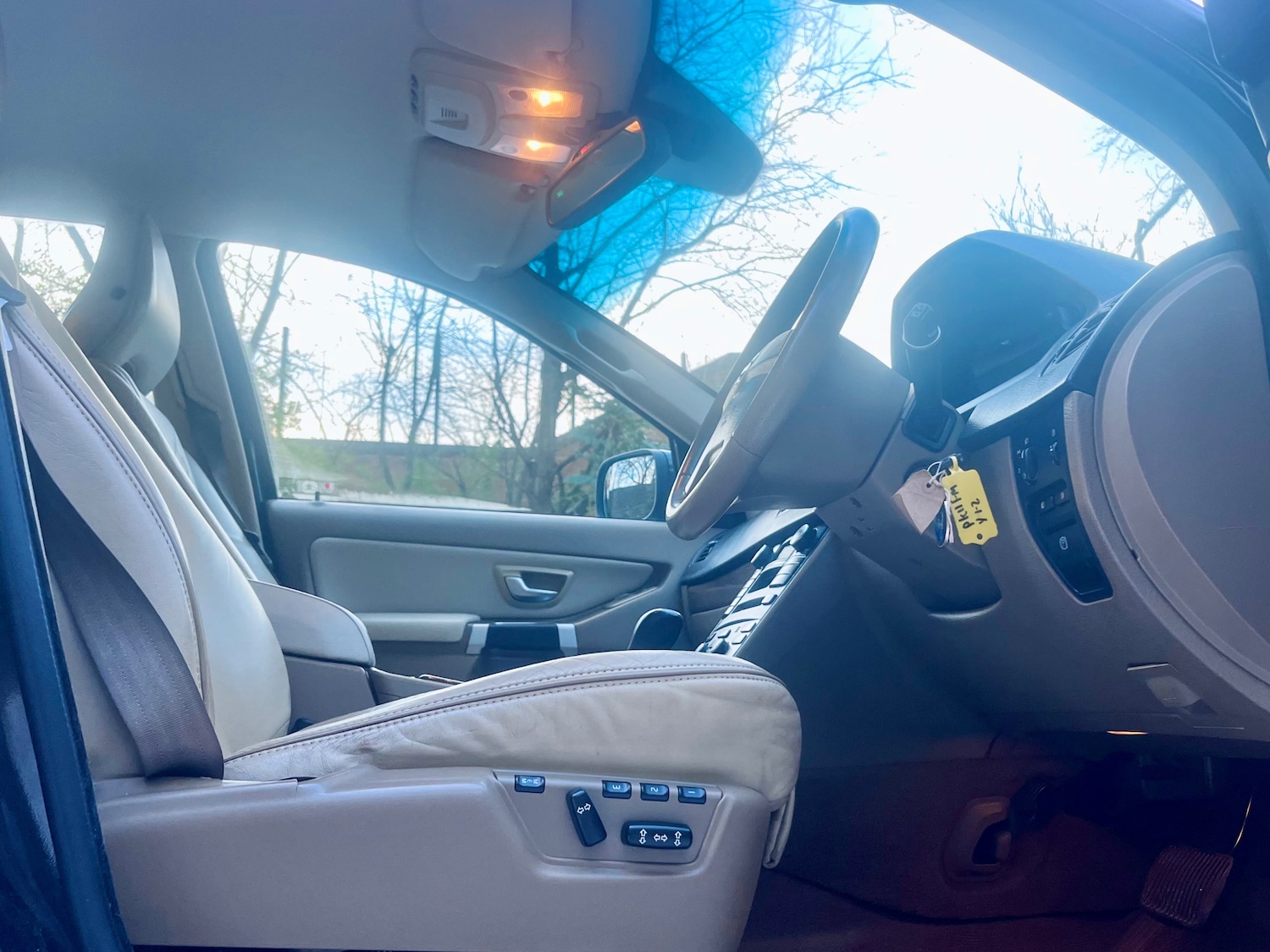 Used Volvo XC90 2011 for sale - 78043240: Photo 32