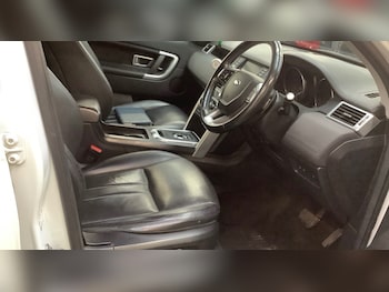 Used Land Rover Discovery Sport 2017 for sale - 79610859: Photo