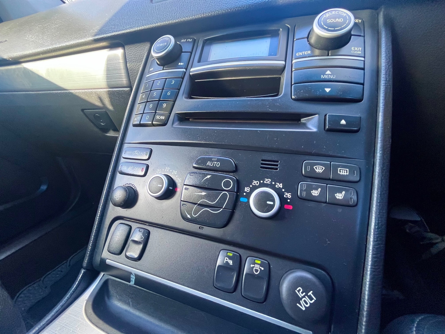 Used Volvo XC90 2010 for sale - 78043214: Photo 25