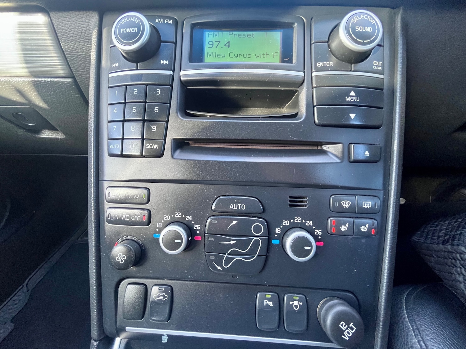 Used Volvo XC90 2010 for sale - 78043214: Photo 27