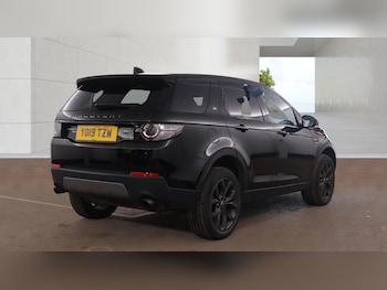 Used Land Rover Discovery Sport 2019 for sale - 79039971: Photo